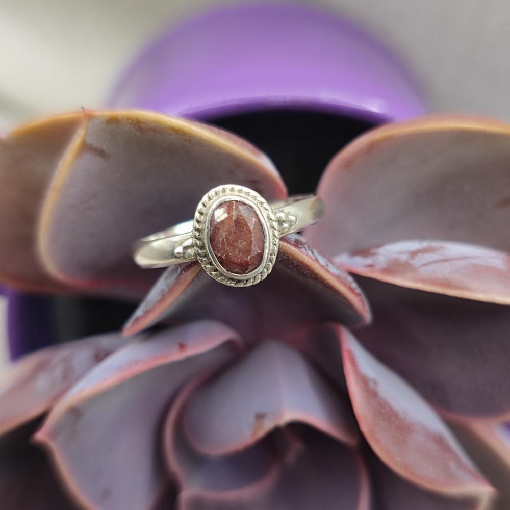 Anello etnico in argento 925 radice di rubino - AZMIRA