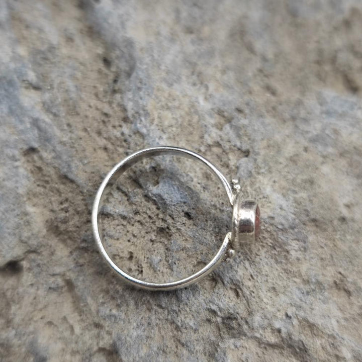 Anello etnico in argento 925 radice di rubino - AZMIRA