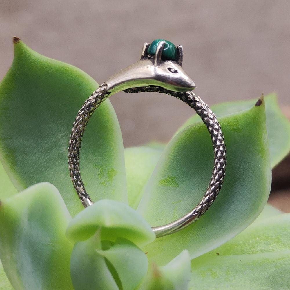 925 Silver Ring with Stone and Snake - BESTAVARIPETA