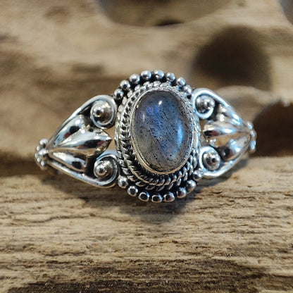 Anello con pietra e filigrana in argento 925 - RINDUNA