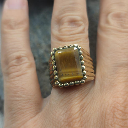 ANELLO etnico in ottone con occhio di tigre - PATANCHERU
