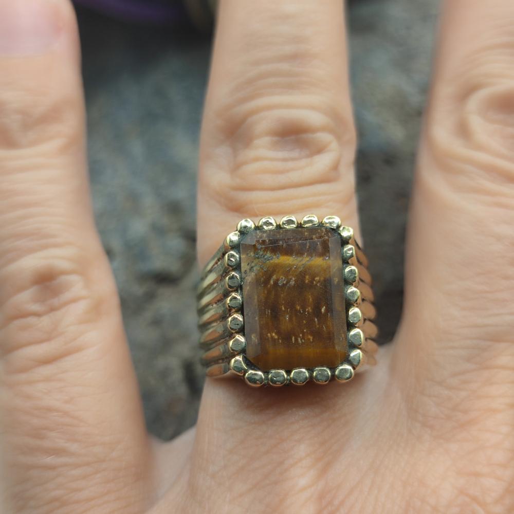 ANELLO etnico in ottone con occhio di tigre - PATANCHERU