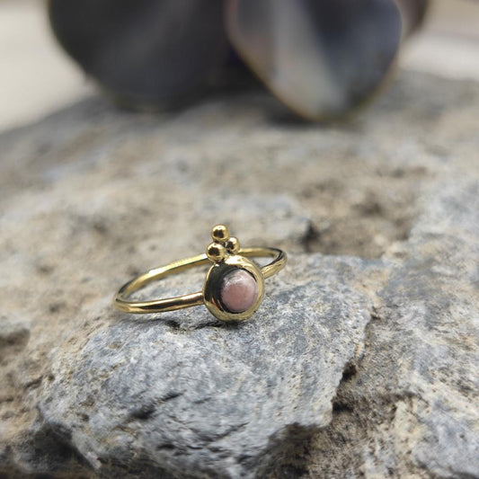Anello etnico in ottone con pietra - ISHMIRA