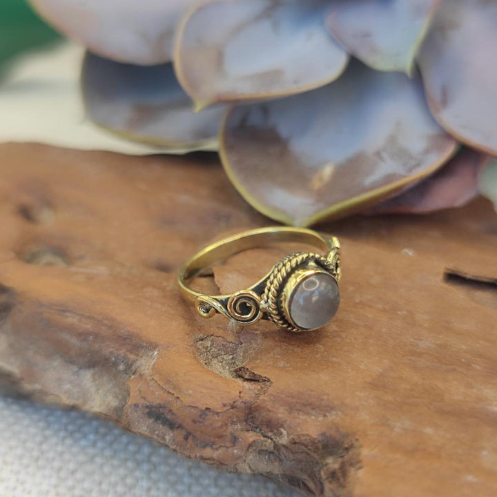 ANELLO etnico in ottone con pietra - KATRAS