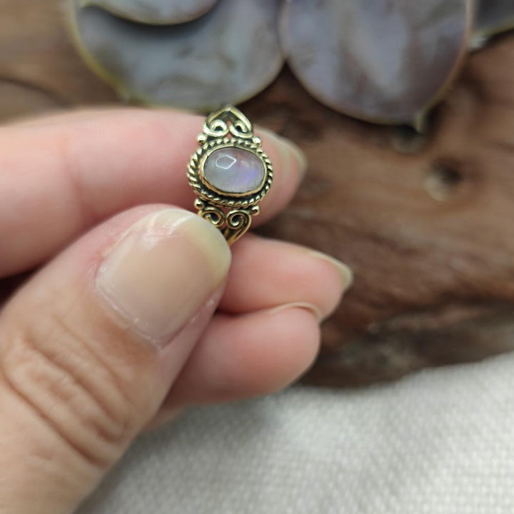 ANELLO etnico in ottone con pietra - TALAMUK