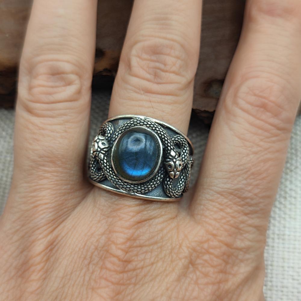 Anello etnico in argento 925 con pietra e serpenti - NAGFENI