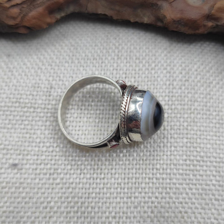 Anello etnico in argento 925 con Dzi tibetano - TUNI