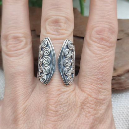 Anello artigianale a fascia in argento 925 - DHAMDHA