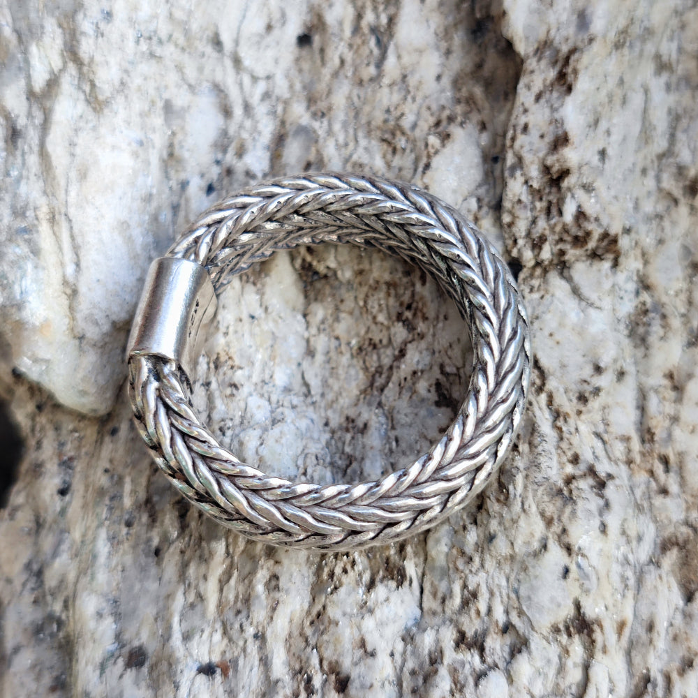 Anello etnico a fascia in argento 925 - KURAI