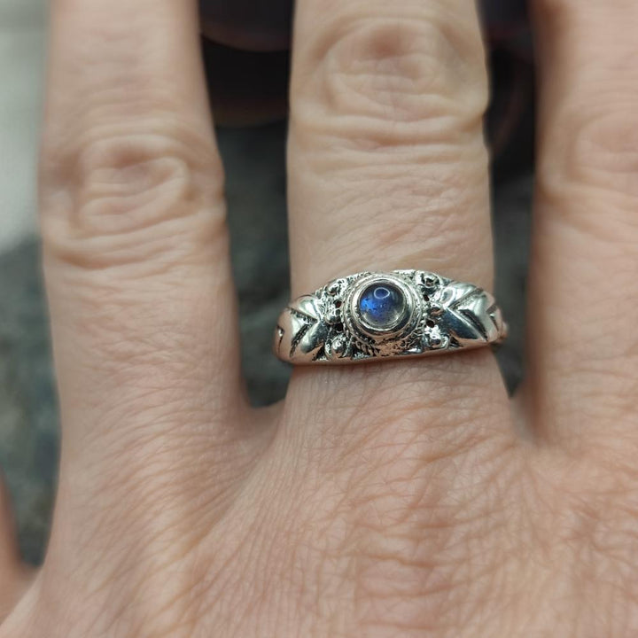 Anello etnico in argento 925 con labradorite - SUHANA