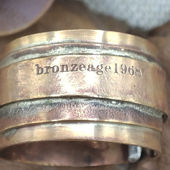 Anello artigianale a fascia in bronzo - MEERA