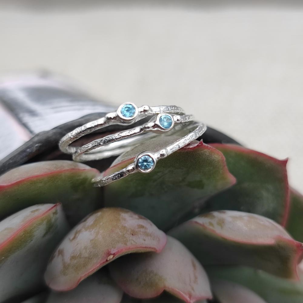 Anello triplo in argento 925 fascia sottile con pietra - SOILE