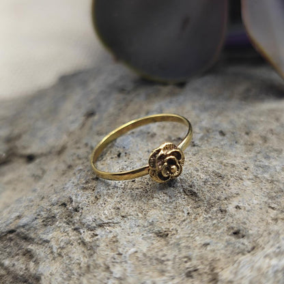 Anello in ottone con fiore - DHAVAL