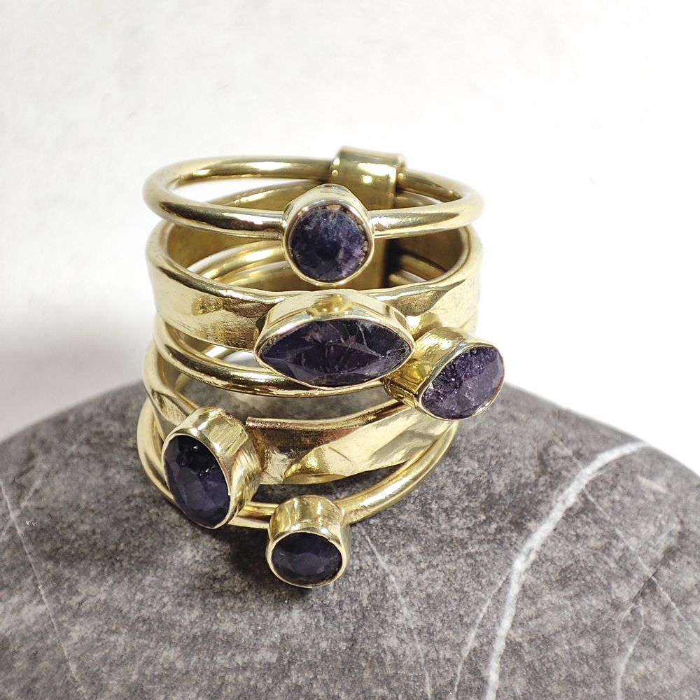 Brass band ring with stone - MAIA