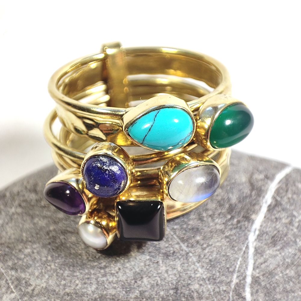 Brass band ring with stone - MAIA