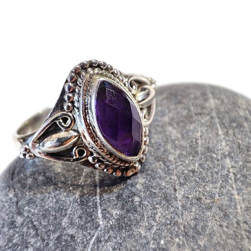 ANELLO artigianale in argento 925 con Pietra di Luna - DIANA – ametista