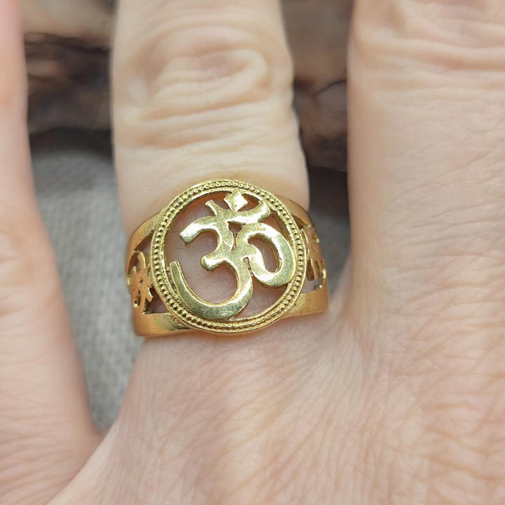 ANELLO etnico in ottone con mantra OM - PEDANHA