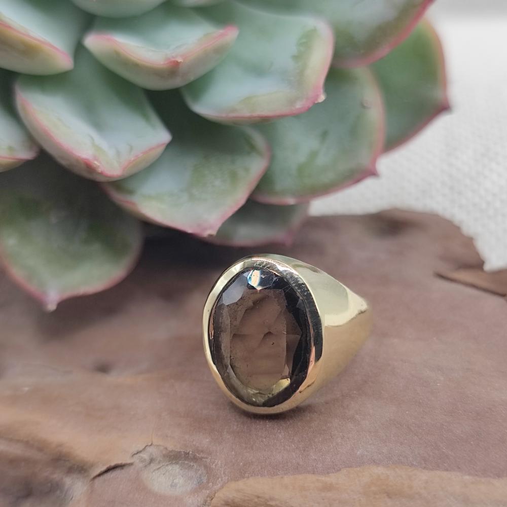 ANELLO MIGNOLO con Quarzo fumé in ottone - Chevalier