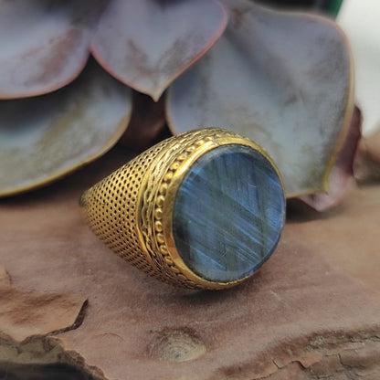 ANELLO etnico a fascia in ottone con pietra - DHENKA