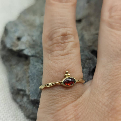 Anello in ottone con granato - RAJASMI