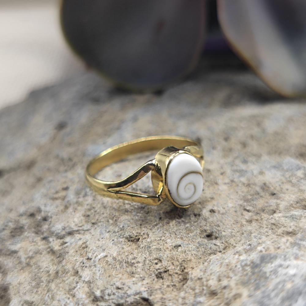 Anello in ottone con occhio di Santa Lucia - DEVAKI