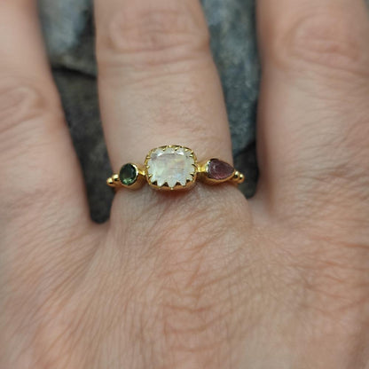 ANELLO in ottone con pietra di luna - AGRA