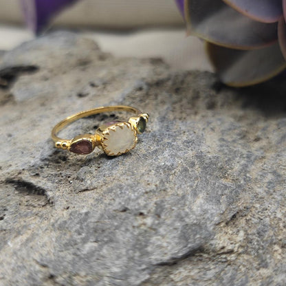 ANELLO in ottone con pietra di luna - AGRA