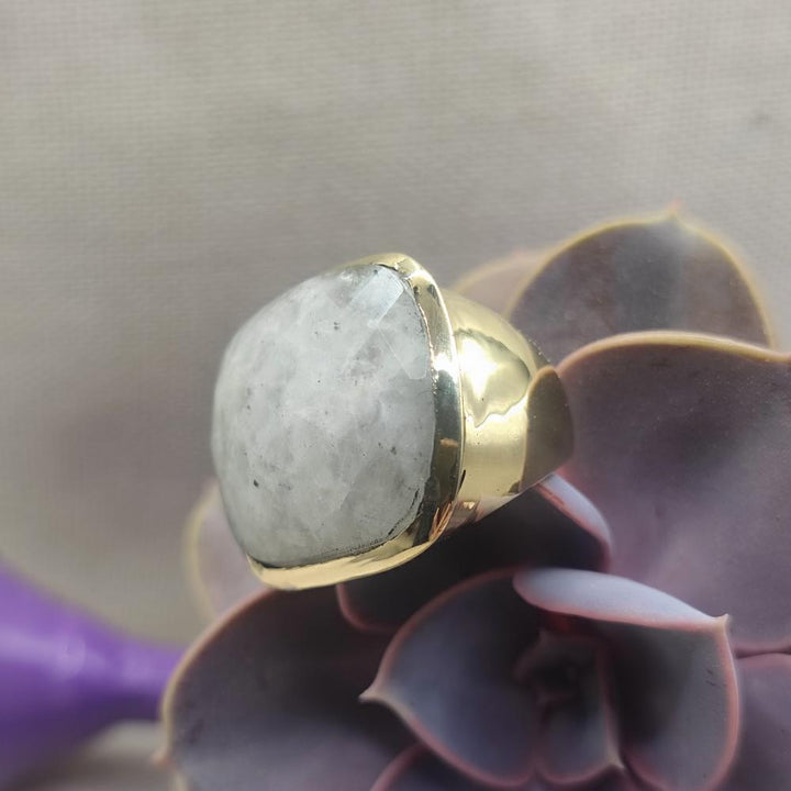 ANELLO in ottone con pietra di luna - SANJI