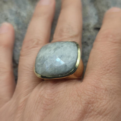 ANELLO in ottone con pietra di luna - SANJI