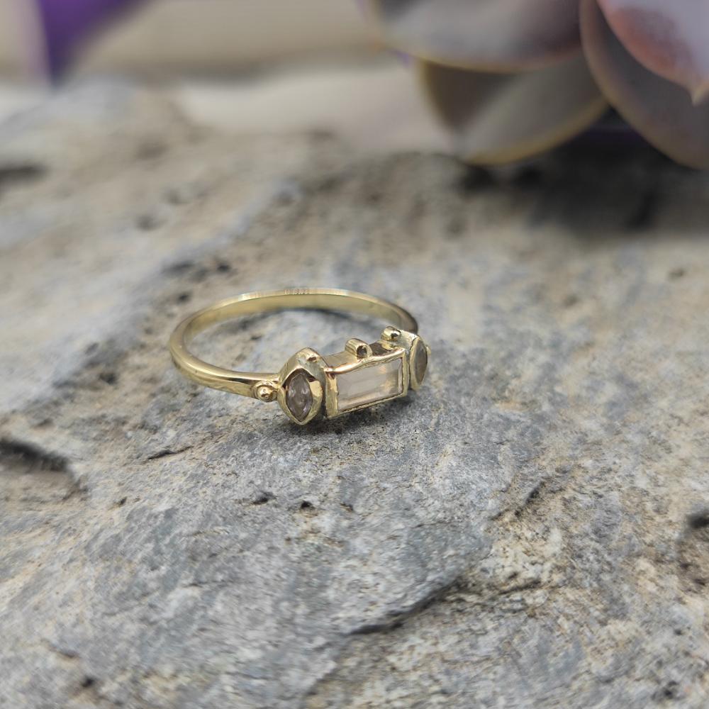 ANELLO in ottone con quarzo rosa - MIRZA