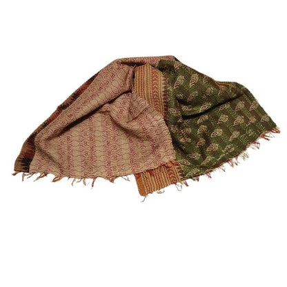 Sciarpa KANTHA con tessuti vintage misto seta ricamo a mano verde ganesh – immagine2