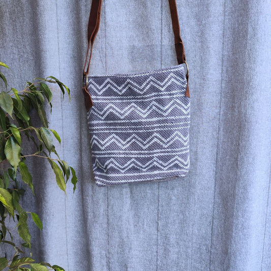 Borsa tracolla MASOOR artigianale realizzato in cotone e timbratura