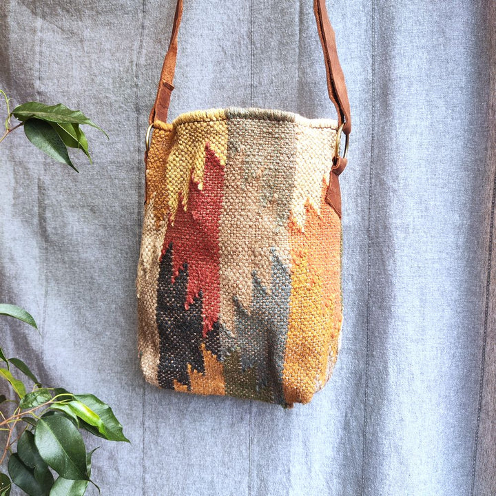 Borsa tracolla VELLORE artigianale realizzato con KILIM e Cuoio