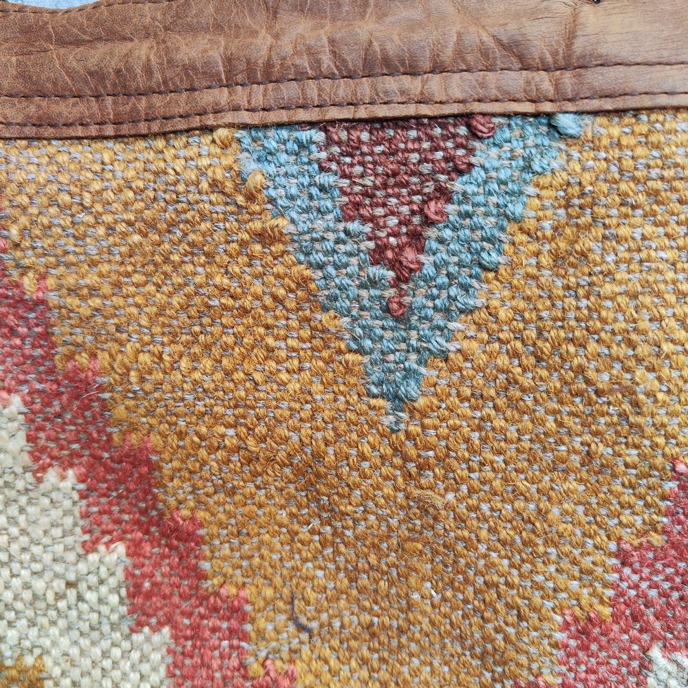 Borsa tracolla NAINA artigianale realizzato con KILIM e Cuoio