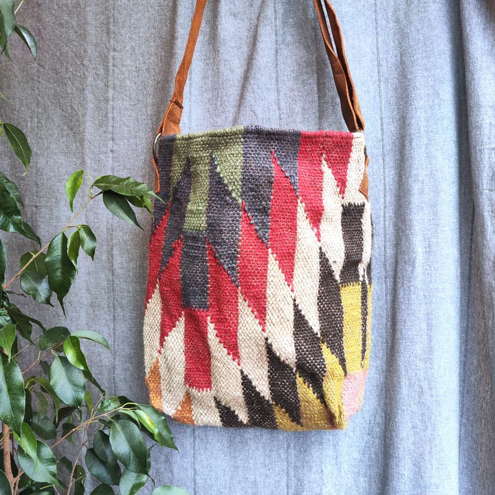 Borsa GUDUR artigianale realizzato con KILIM e Cuoio