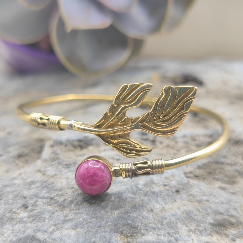 Bracciale rigido in ottone radice di rubino - NIRVANI
