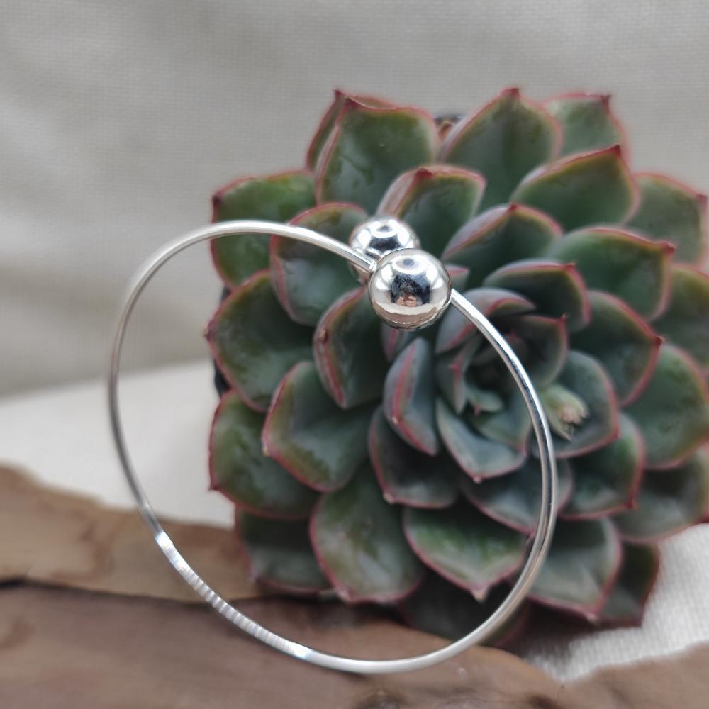 Bracciale rigido aperto con sfere in argento 925 - CHENNAI