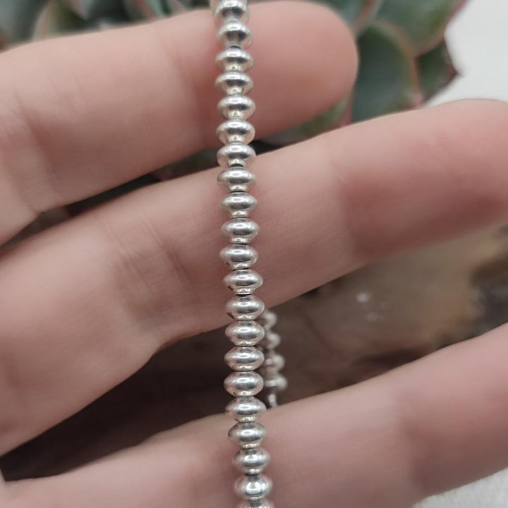 BRACCIALE con sfere schiacciate in argento 925 - MANGALAGIRI