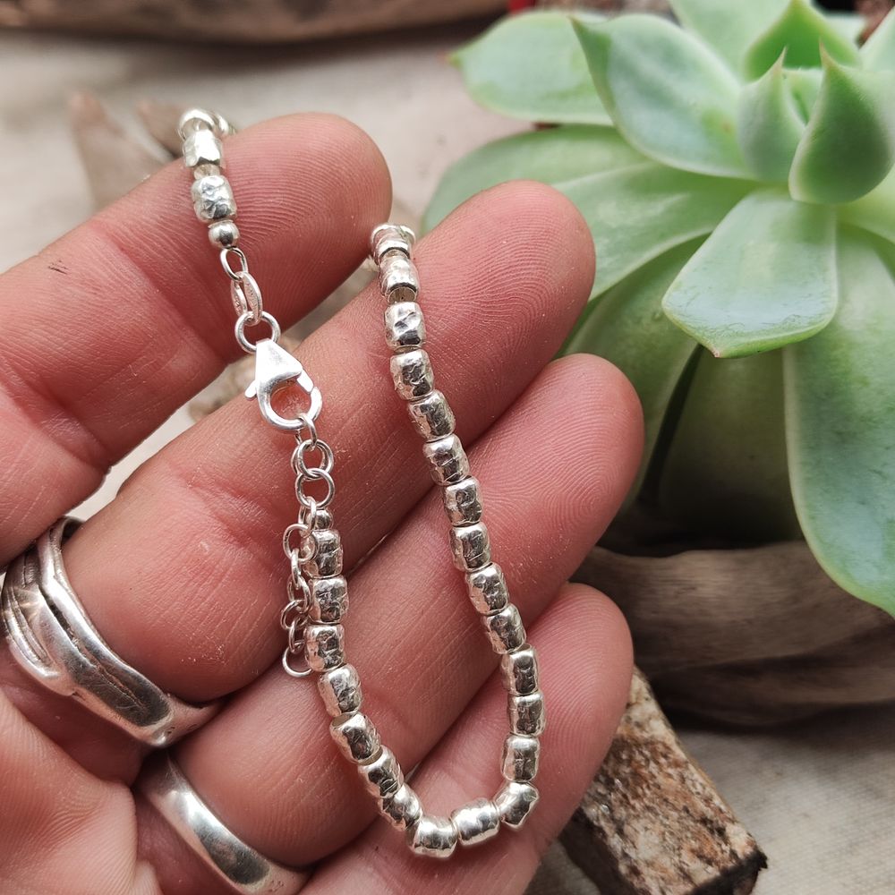 Handcrafted bracelet with hammered tubes - MOMMATO