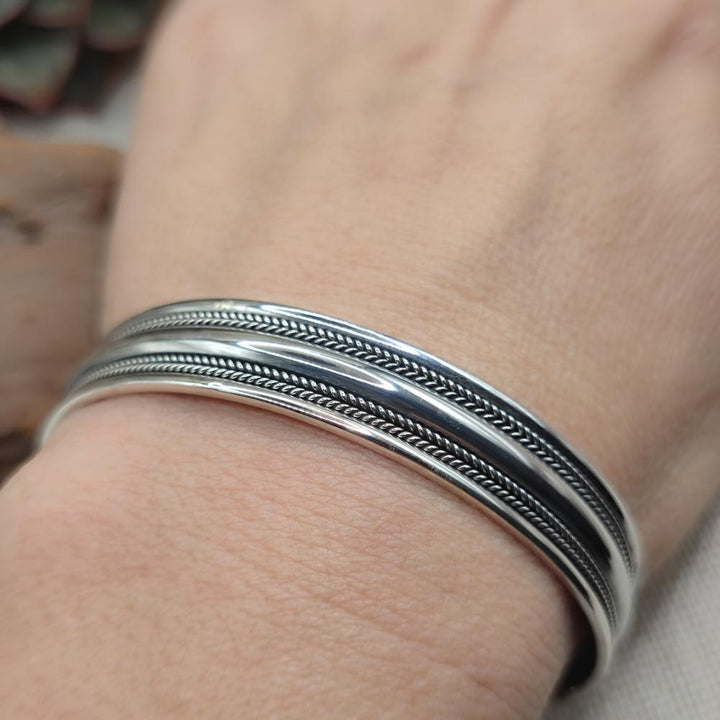 Bracciale a fascia rigido aperto in argento 925 - TRIPOLIA