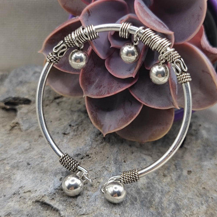 Bracciale etnico rigido aperto in argento 925 - KALINDI