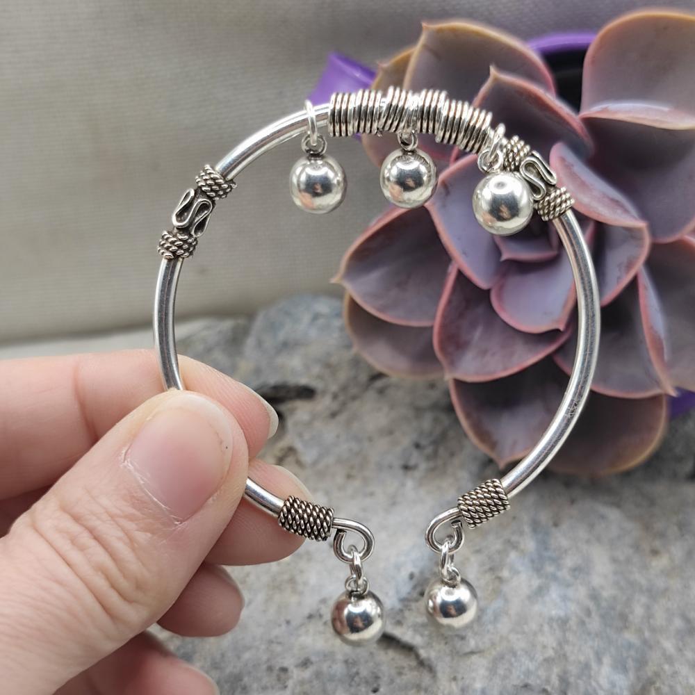 Bracciale etnico rigido aperto in argento 925 - KALINDI