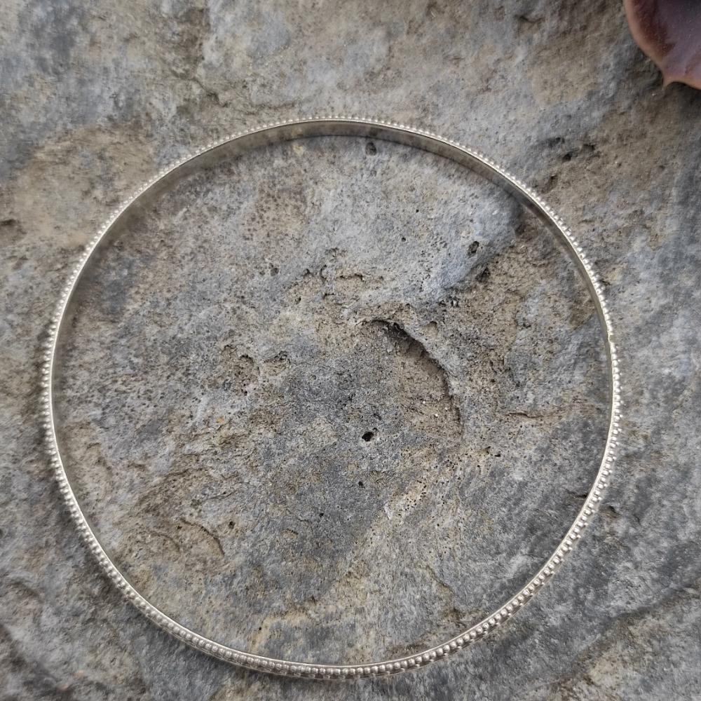 Bracciale etnico rigido in argento 925 - DEVYANI