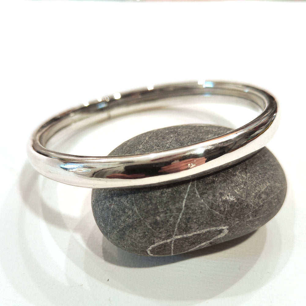 Bracciale Rigido in Argento 925 Naomi – Chiusura a Scomparsa frontale