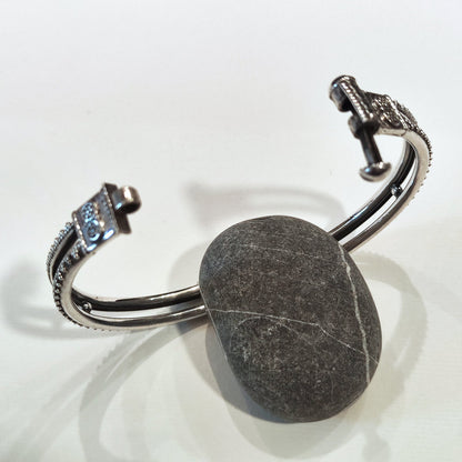 Bracciale Rigido AKINA in Argento 925 – Artigianato Indiano Handmade apertura