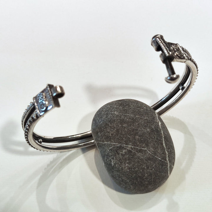 Bracciale Rigido AKINA in Argento 925 – Artigianato Indiano Handmade apertura