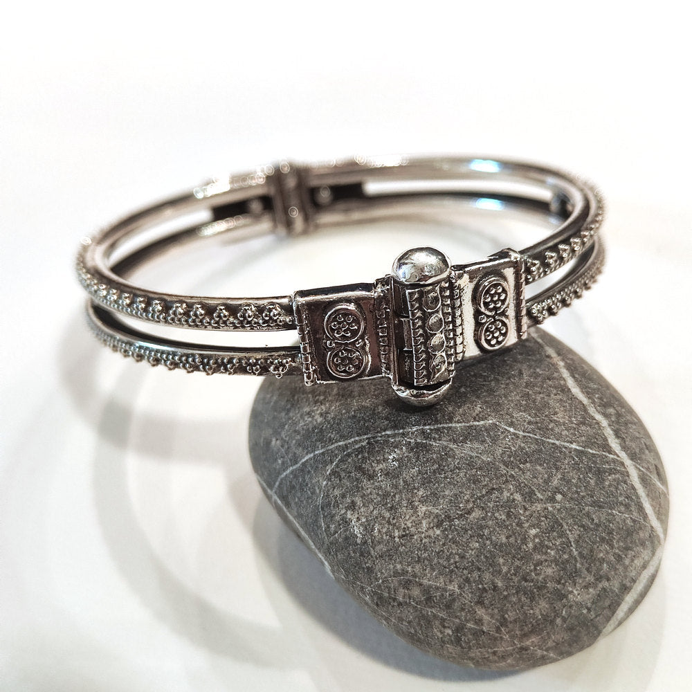 Bracciale Rigido AKINA in Argento 925 – Artigianato Indiano Handmade