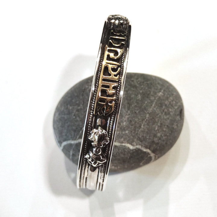 Bracciale OM MANI PADME HUM in argento 925 - DORJE dettagli mantra