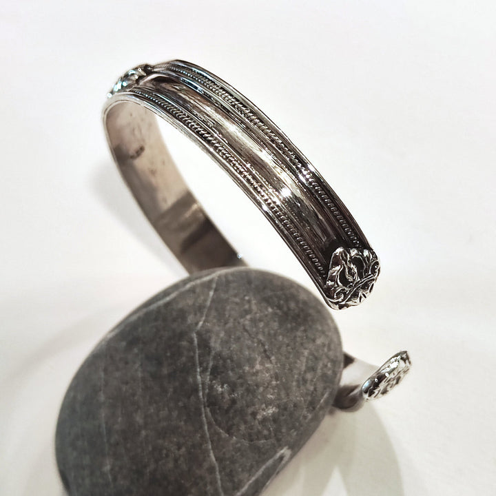 Bracciale OM MANI PADME HUM in argento 925 - DORJE laterale