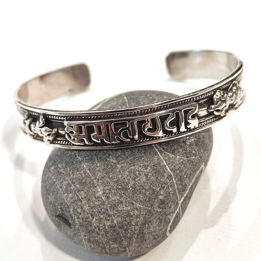 Bracciale OM MANI PADME HUM in argento 925 - DORJE